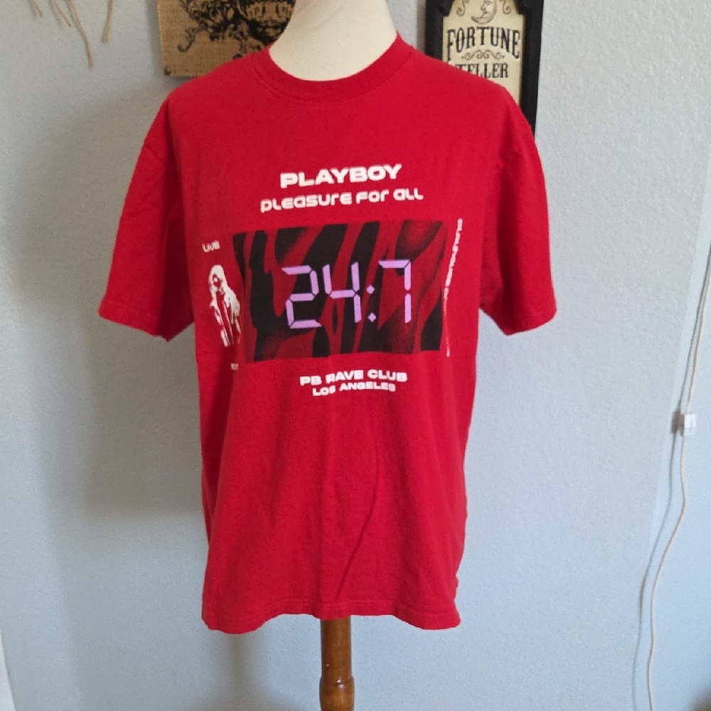 PLAYBOY Red 'Pleasure For All' 24:7 Graphic Tshirt Medium